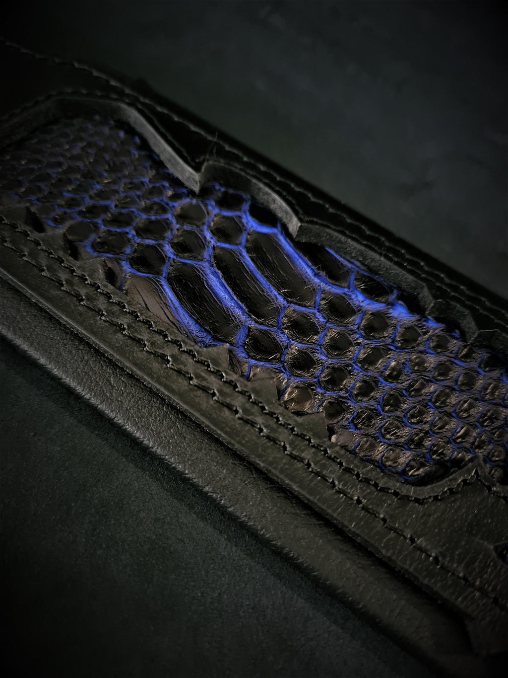 Leather Dog Collar – "Indigo", Hand-Painted Python | Black