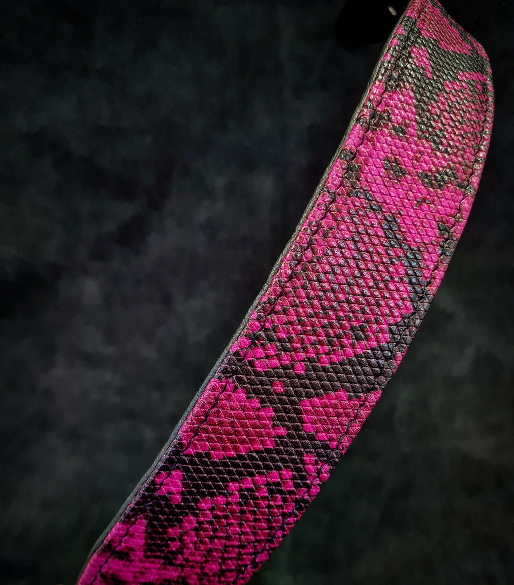 Python-Embossed Leather Dog Collar – Rock Python, Pink