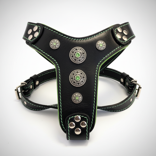 Bijou Black Green Close-up