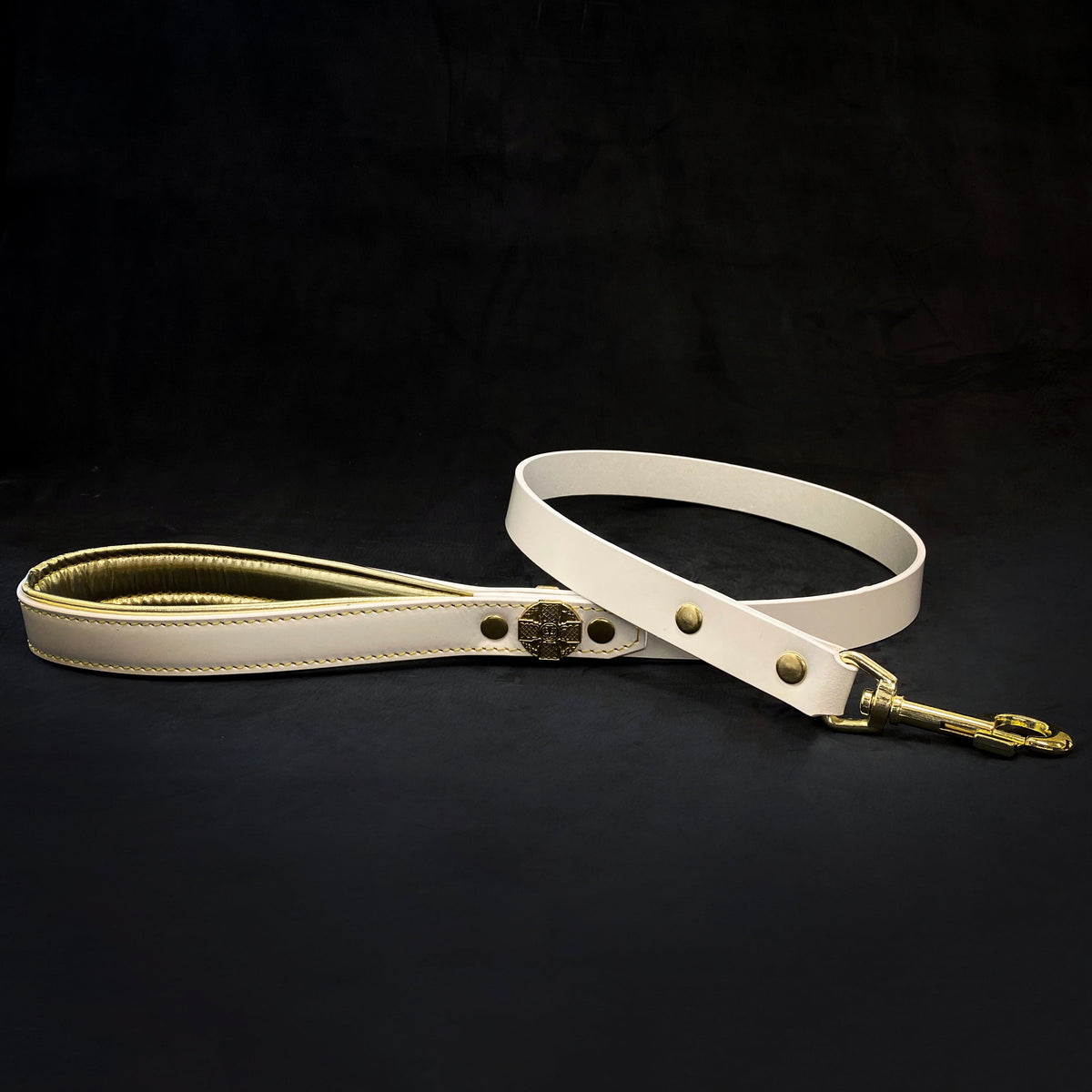 Leather Dog Leash – "Maximus", Gold Hardware, 1 Inch Wide | 90 cm